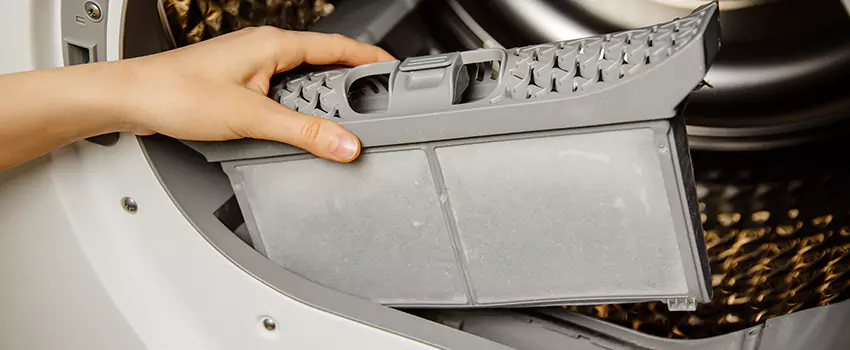 Signs Of A Clogged Dryer Lint Trap in Nanuet, New York